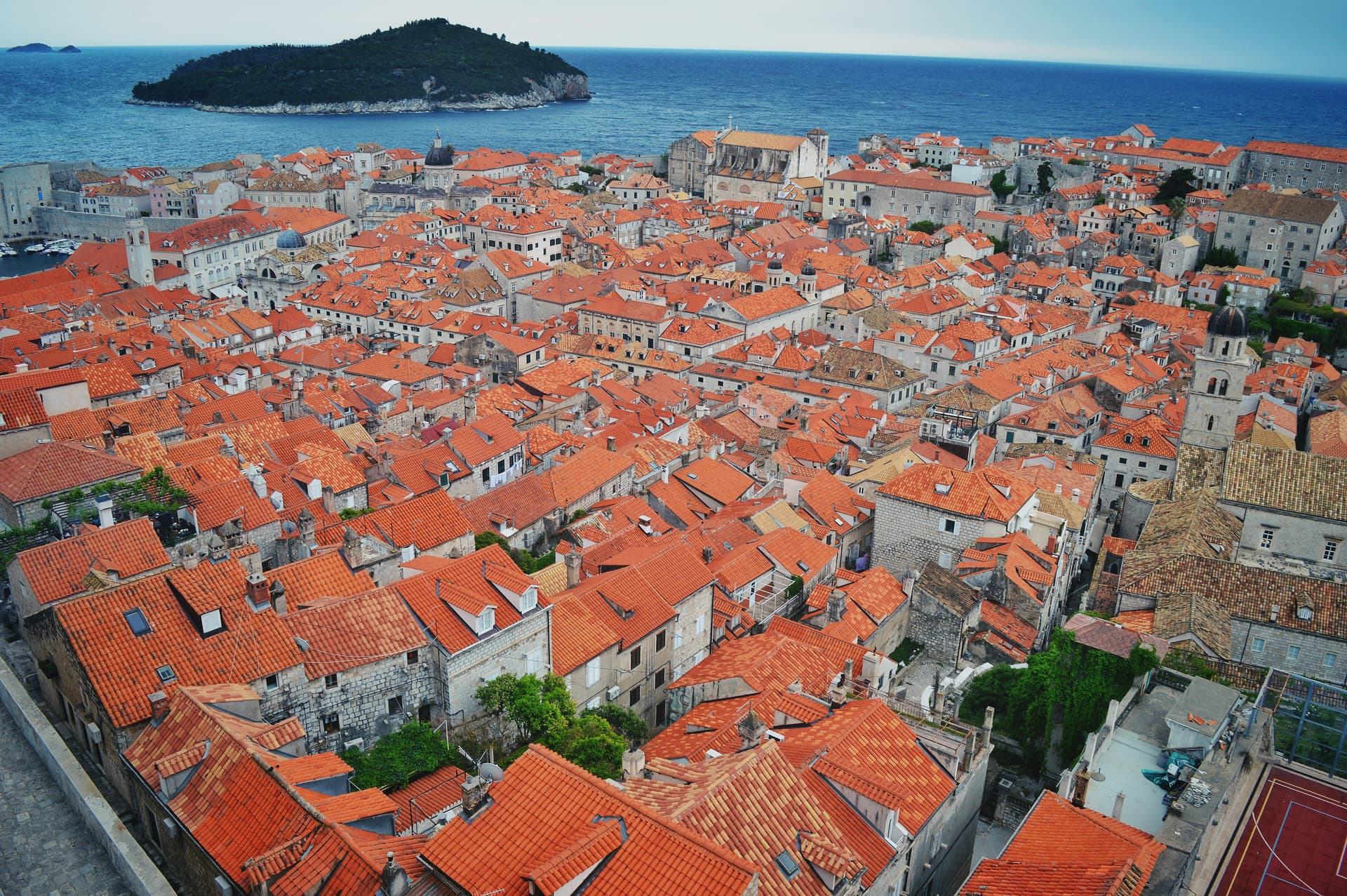 0a4232e2-d764-4d7d-8d6c-e390c15e56dd_rw_3840