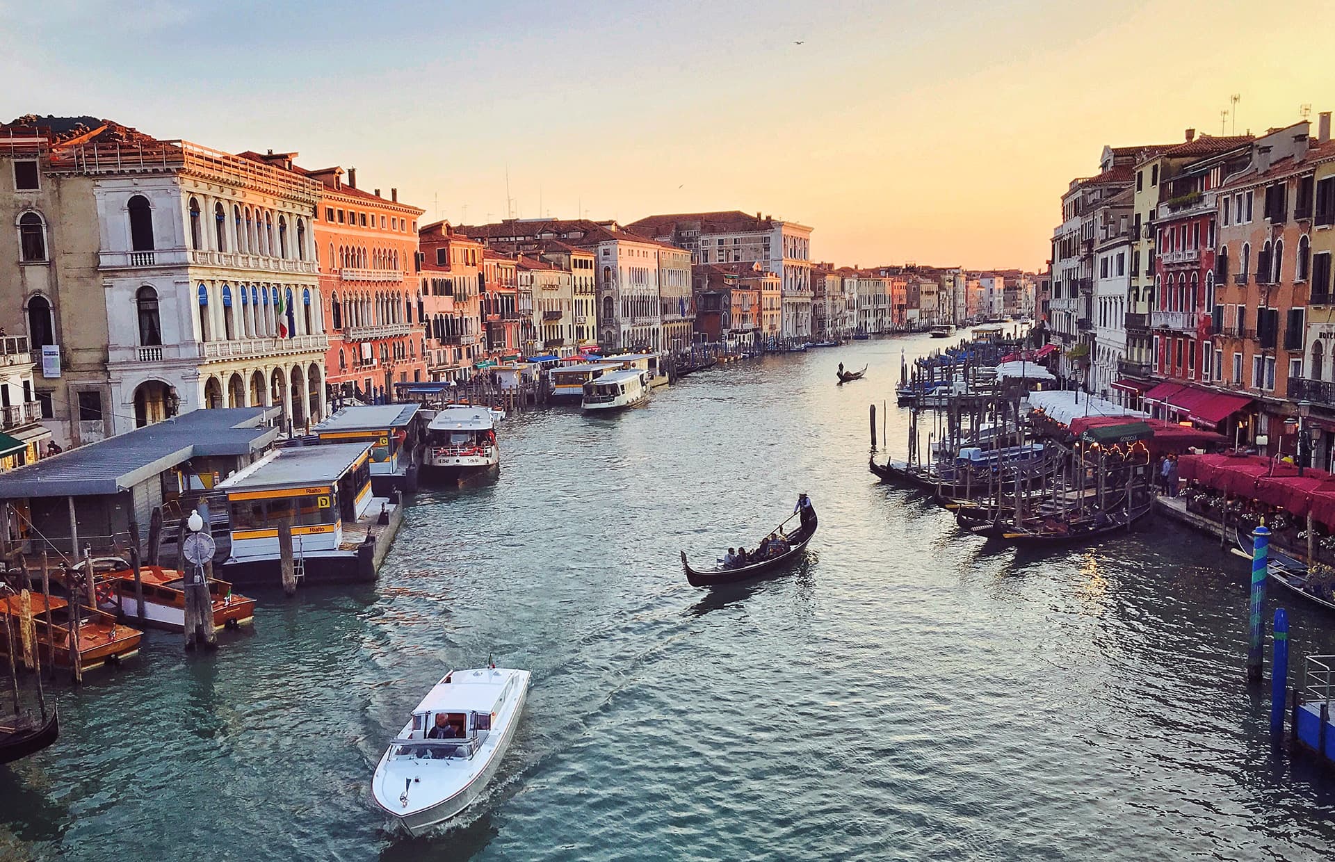 d6fba908-6e80-4a88-a760-9c9db31ce5d9_rw_1920